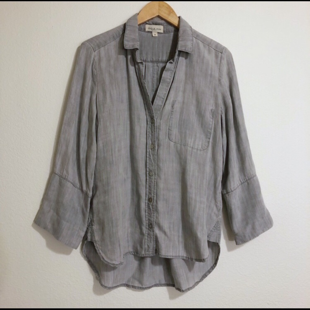 Cloth & Stone | Chambray Button Down | M